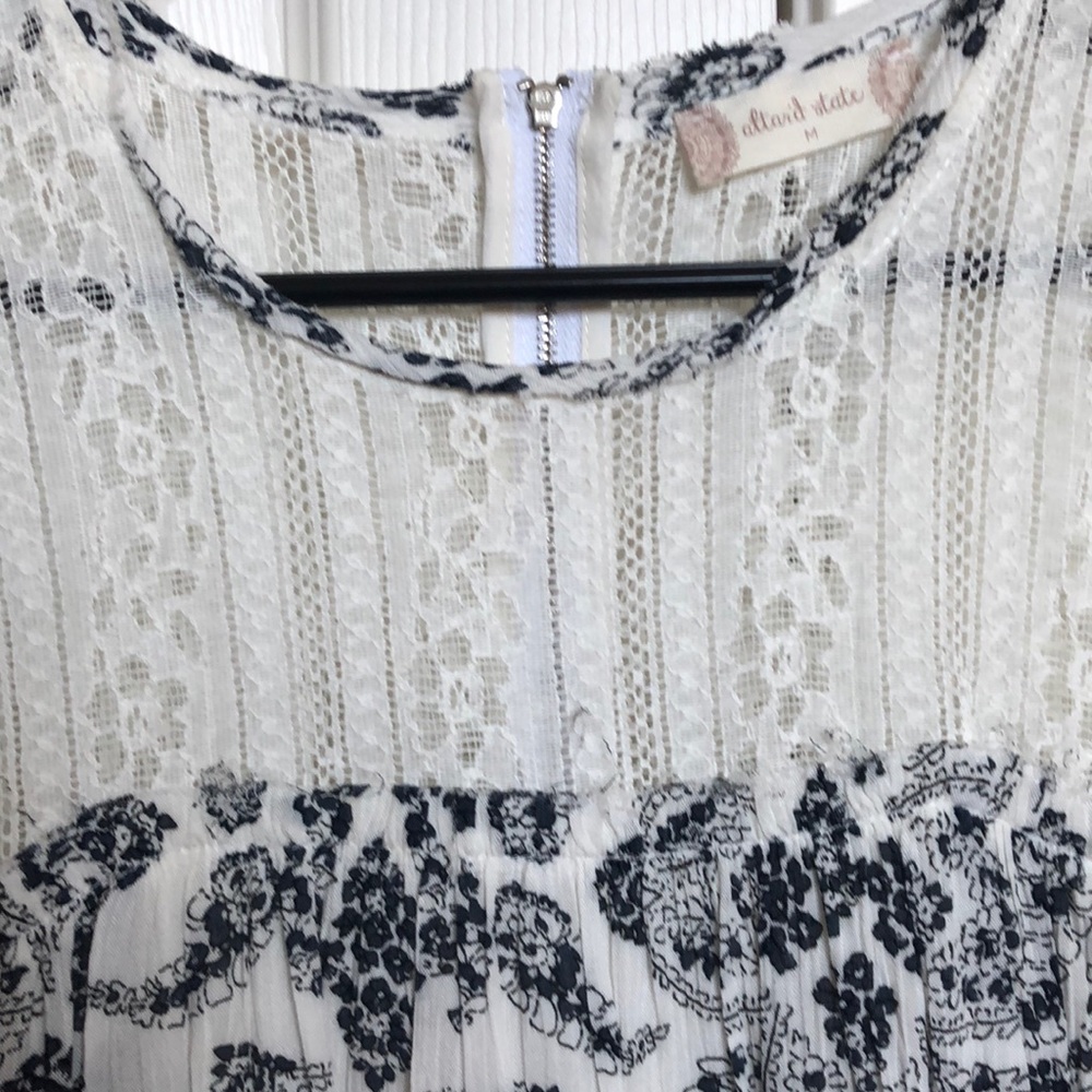 Dress - Picture 3 of 3